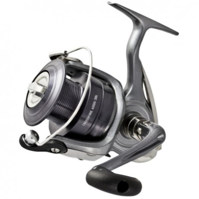 Катушка Daiwa Crossfire 4000 3Bi