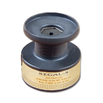 Запасная пластиковая шпуля Daiwa Regal-X 3500 T