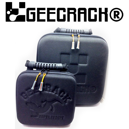 Geecrack Semi Hard Case