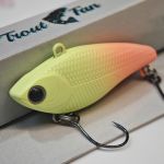 Воблер Trout Fan Stand Up VIB (40мм, 3,0гр.) цвет #C25
